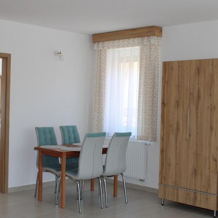 Mara Apartman Buek Екстериор снимка